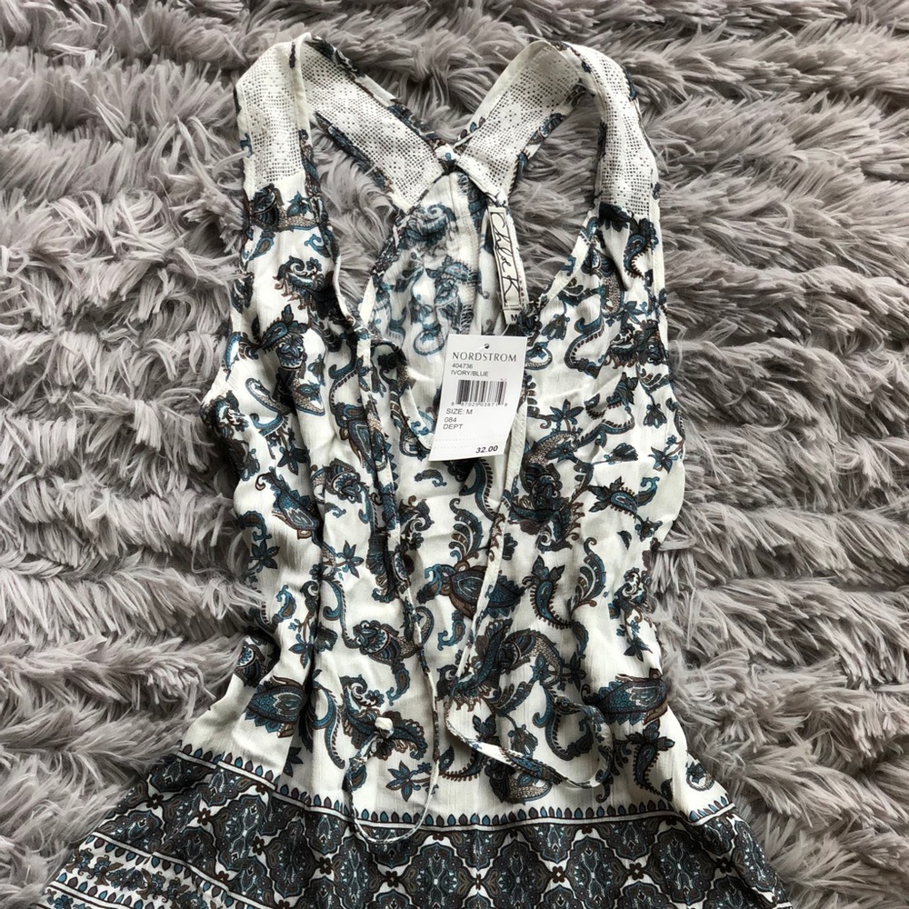 Chloe K top sleeveless